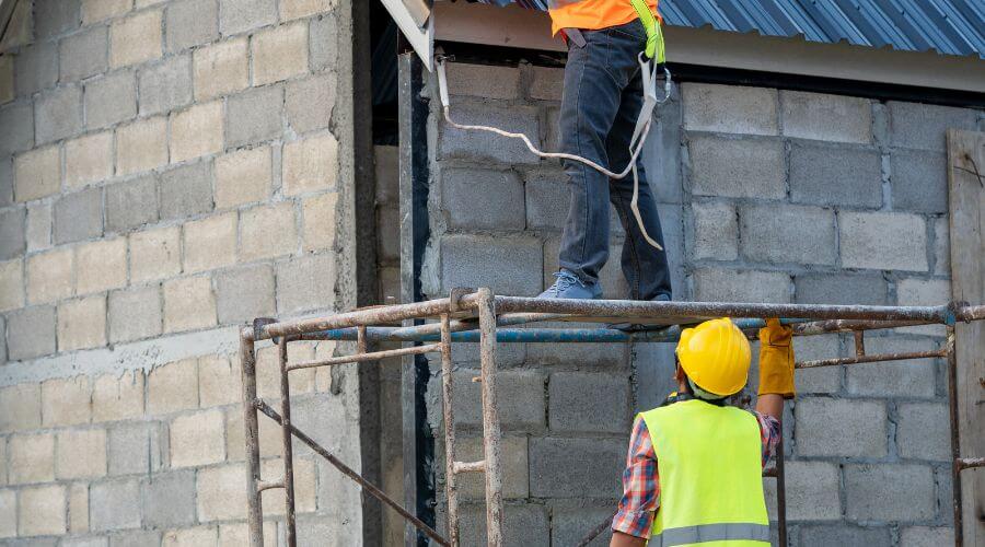 Expert tile roof repair services in Hialeah, FL